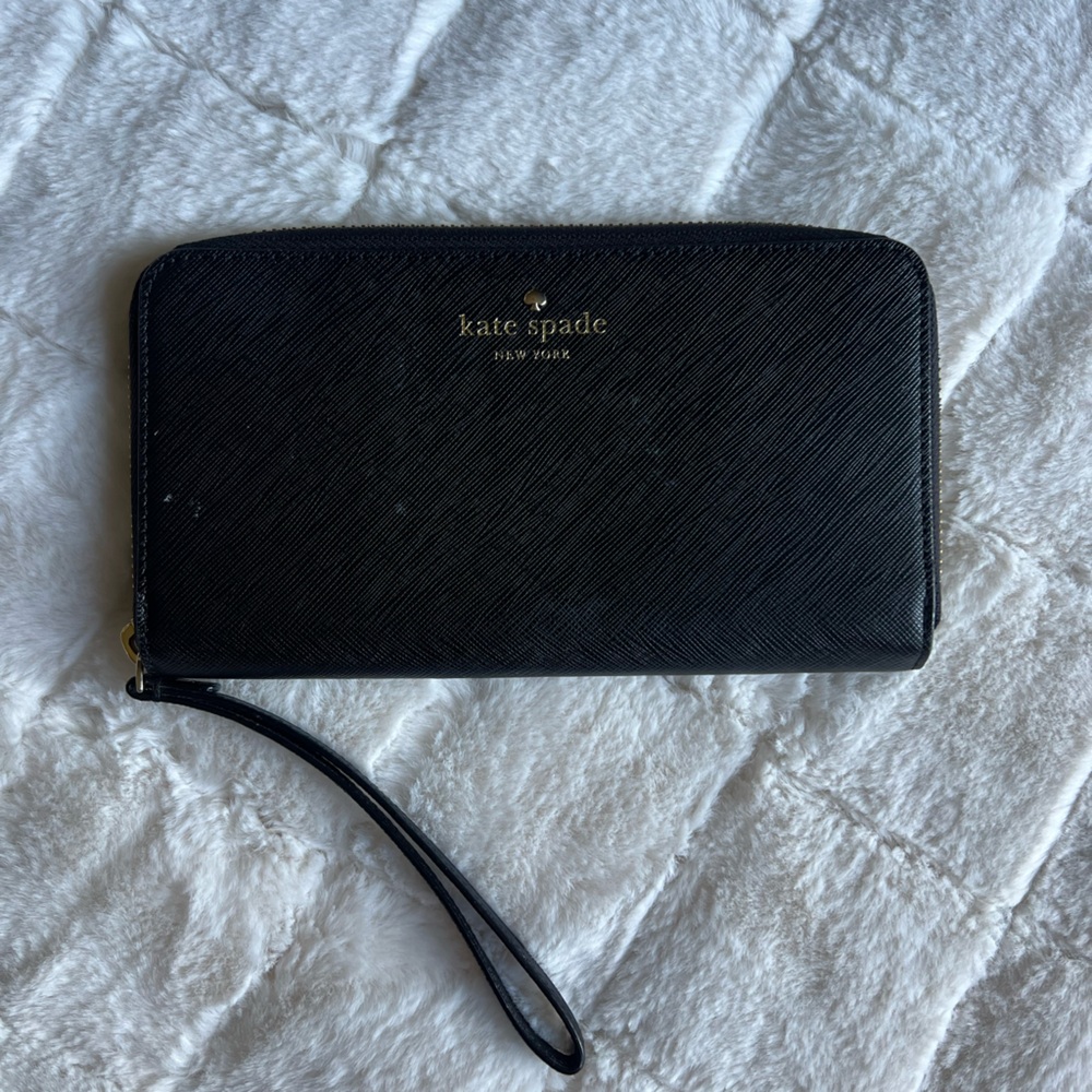 Kate Spade Black Textured Wristlet